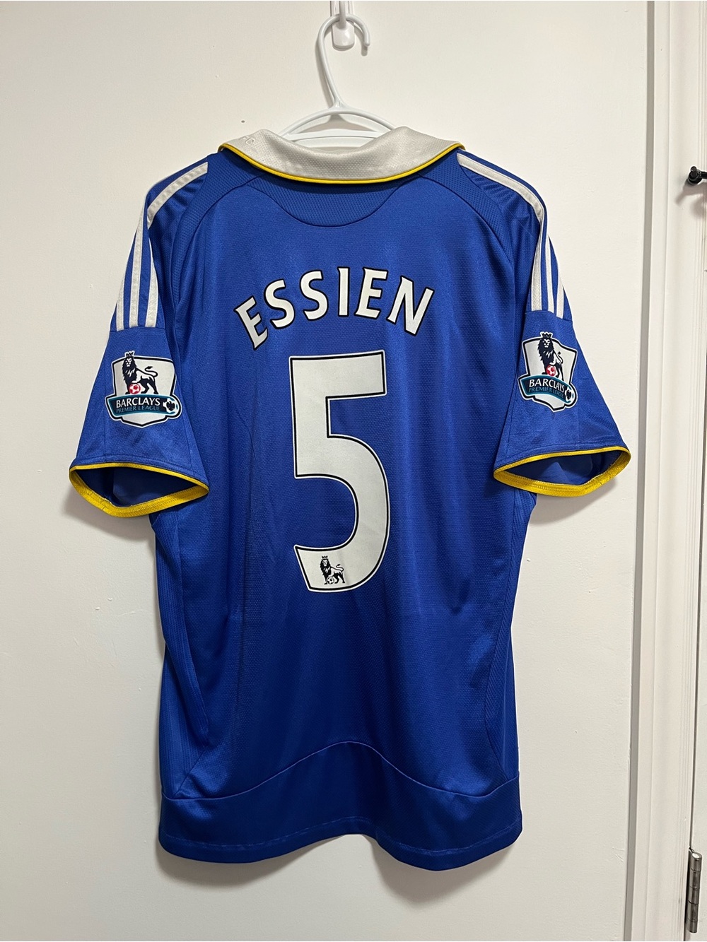 Vintage Chelsea 2008/09 Home Essien Soccer Jersey Football Shirt